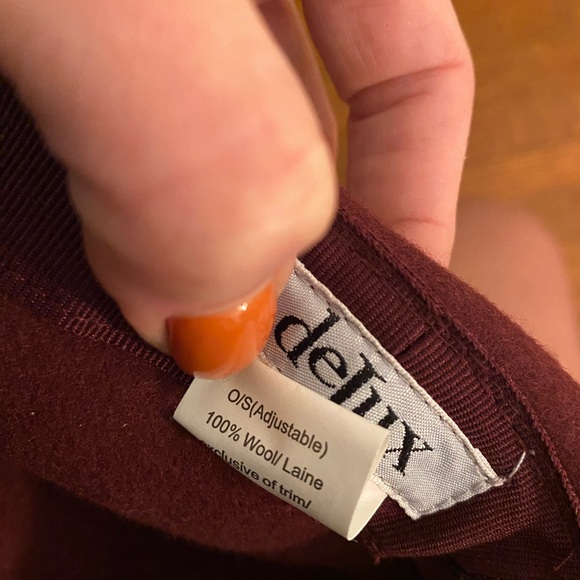 Delux 100% Wool Hat - Picture 8 of 8